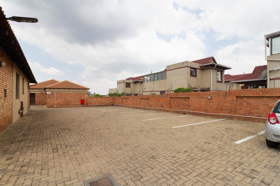 3 Bedroom Property for Sale in New Market Park Gauteng
