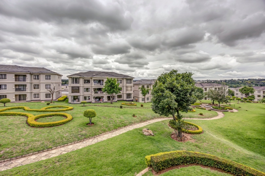 To Let 2 Bedroom Property for Rent in Maroeladal Gauteng