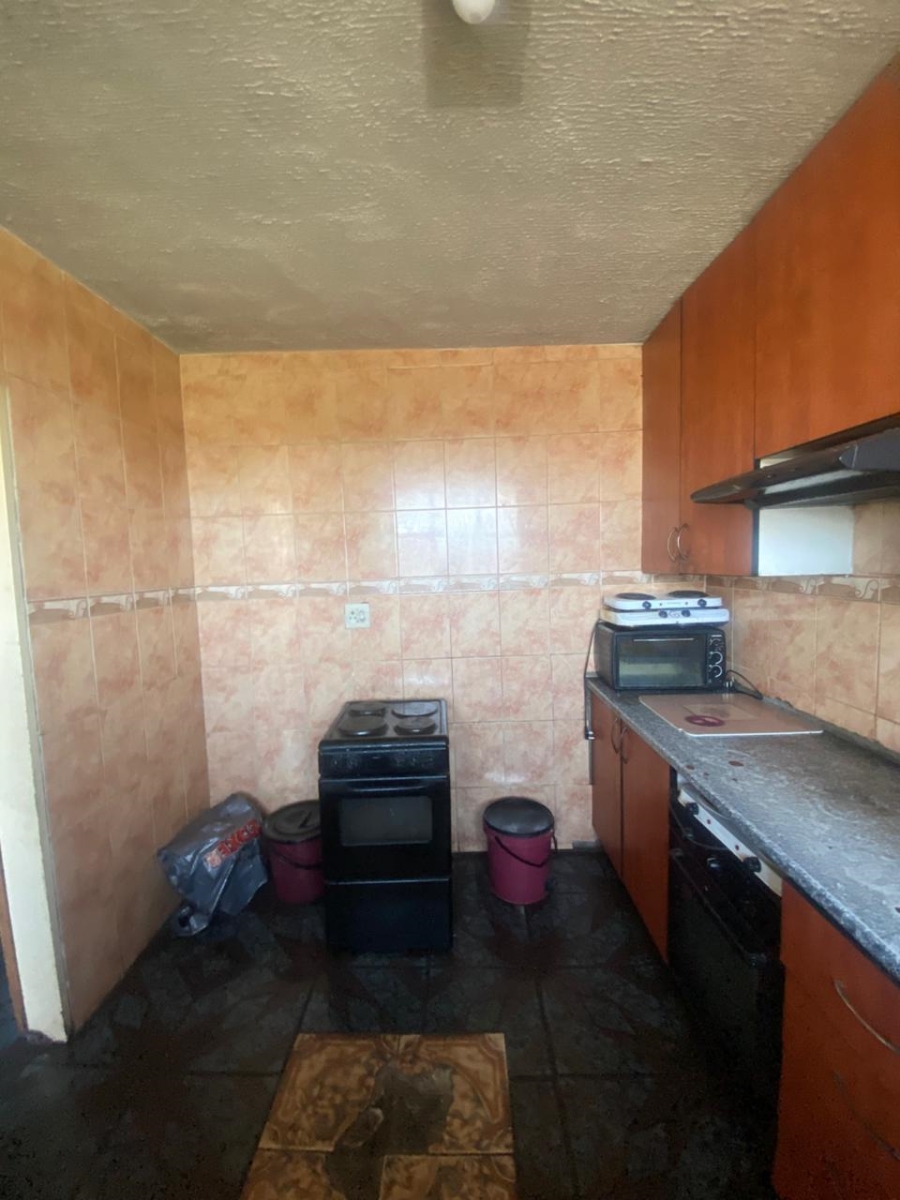 6 Bedroom Property for Sale in Pretoria Central Gauteng