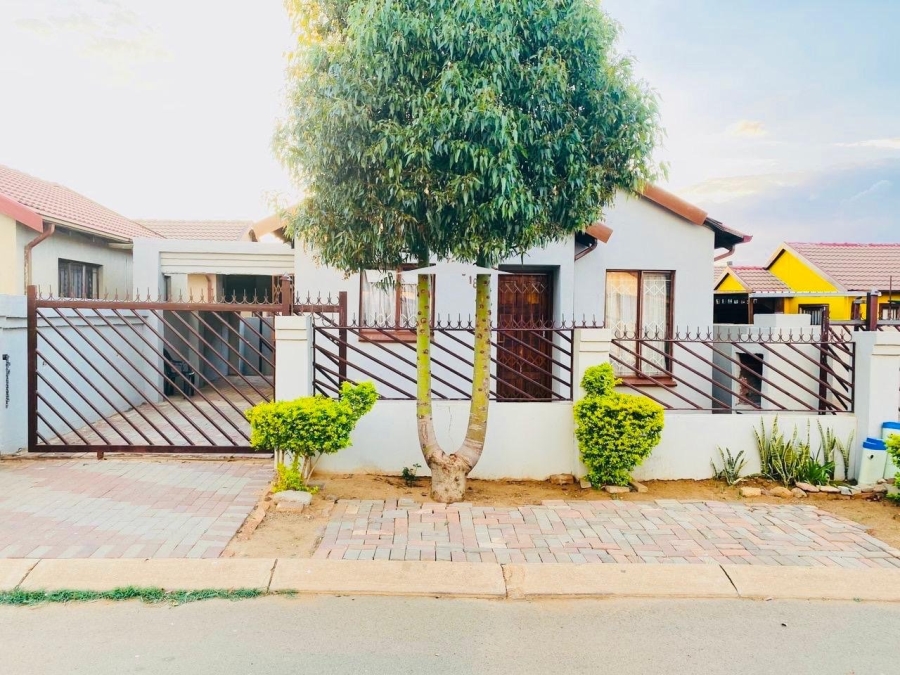 To Let 2 Bedroom Property for Rent in Soshanguve VV Gauteng