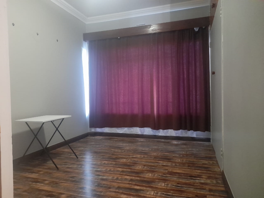 4 Bedroom Property for Sale in Kibler Park Gauteng