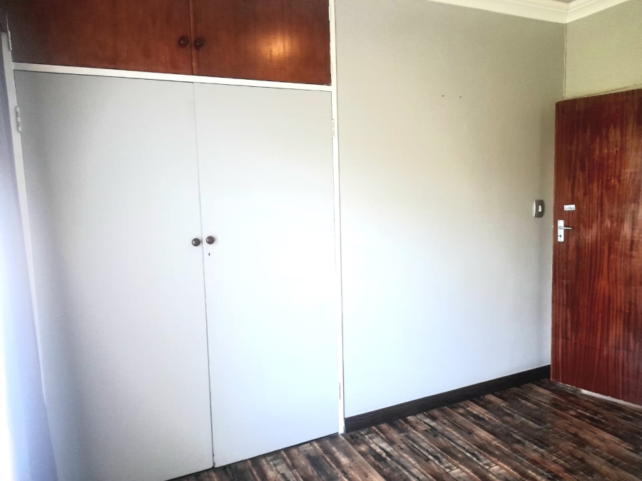 4 Bedroom Property for Sale in Kibler Park Gauteng