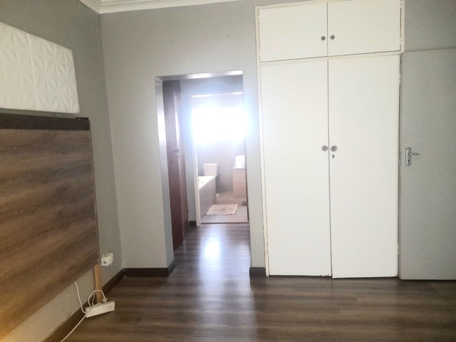 4 Bedroom Property for Sale in Kibler Park Gauteng