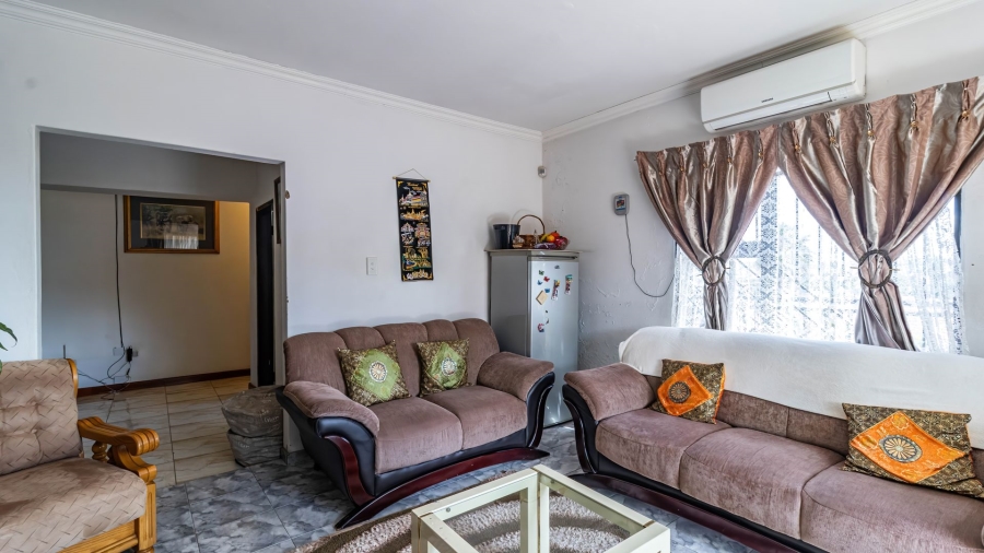 6 Bedroom Property for Sale in Lenasia South Gauteng