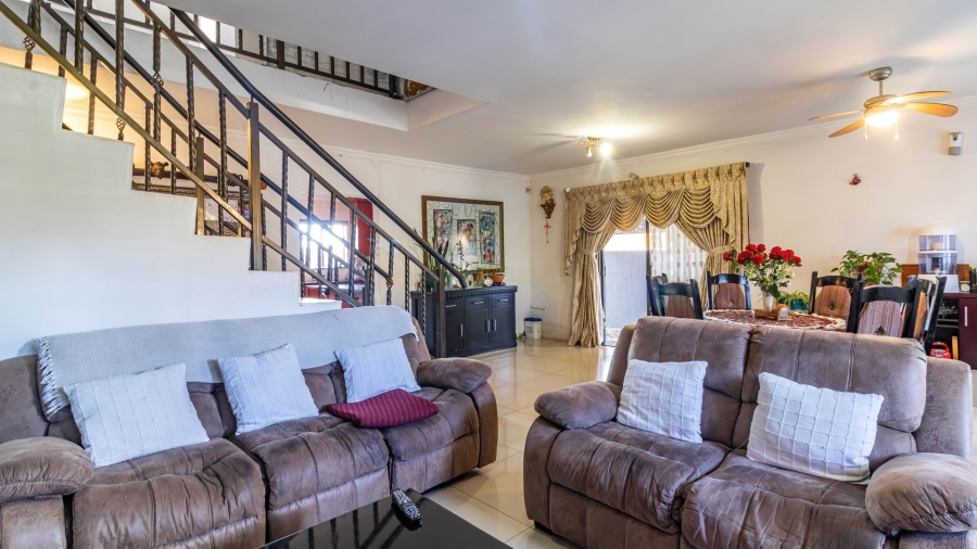 6 Bedroom Property for Sale in Lenasia South Gauteng