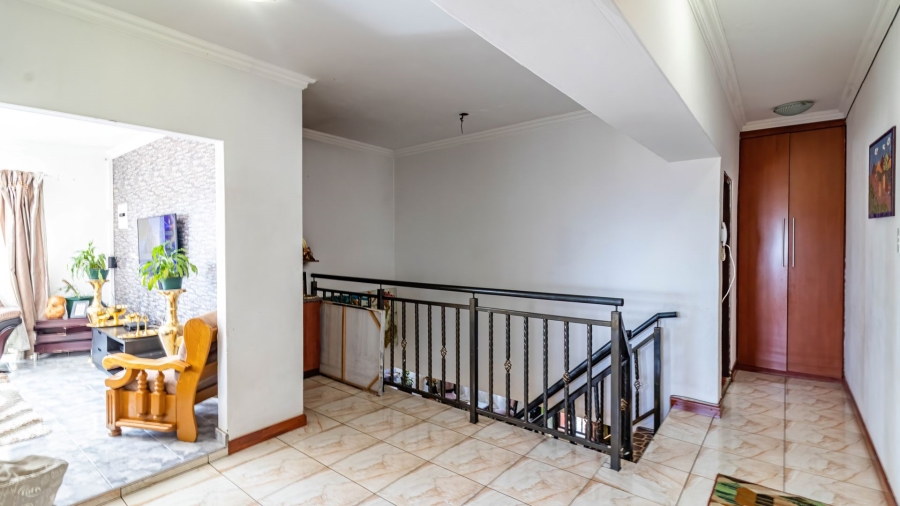 6 Bedroom Property for Sale in Lenasia South Gauteng