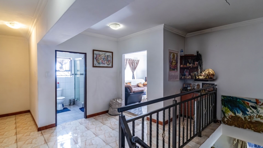 6 Bedroom Property for Sale in Lenasia South Gauteng