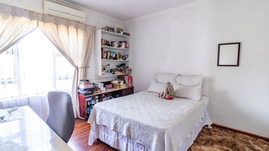 6 Bedroom Property for Sale in Lenasia South Gauteng