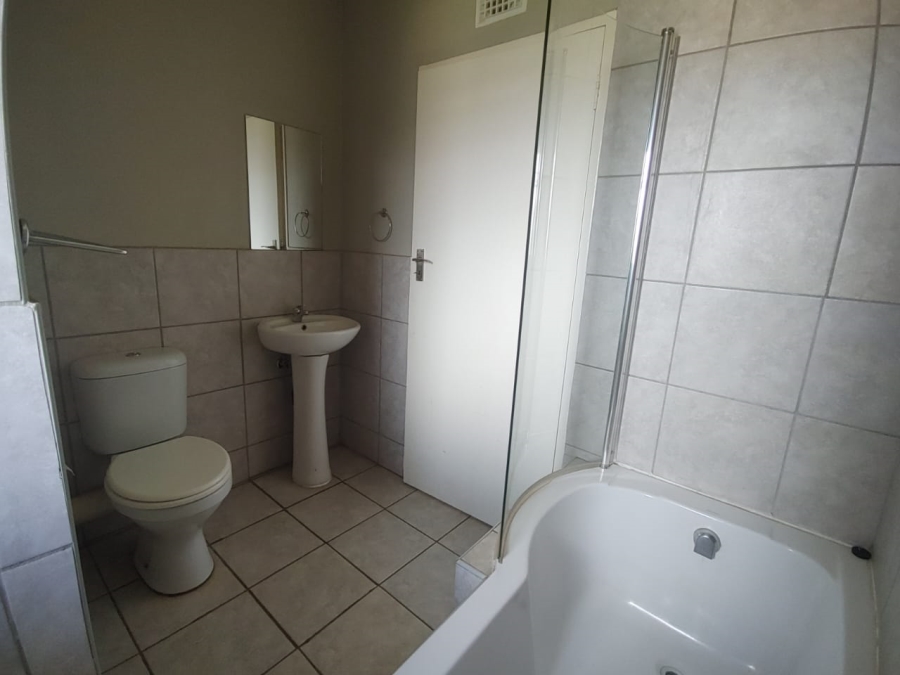 To Let 2 Bedroom Property for Rent in Sky City Gauteng