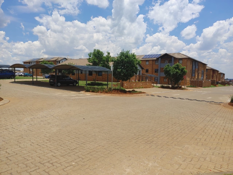 To Let 2 Bedroom Property for Rent in Sky City Gauteng