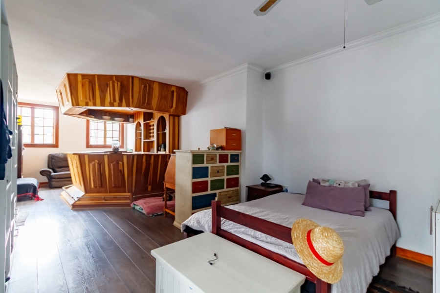 5 Bedroom Property for Sale in Fairlead Gauteng