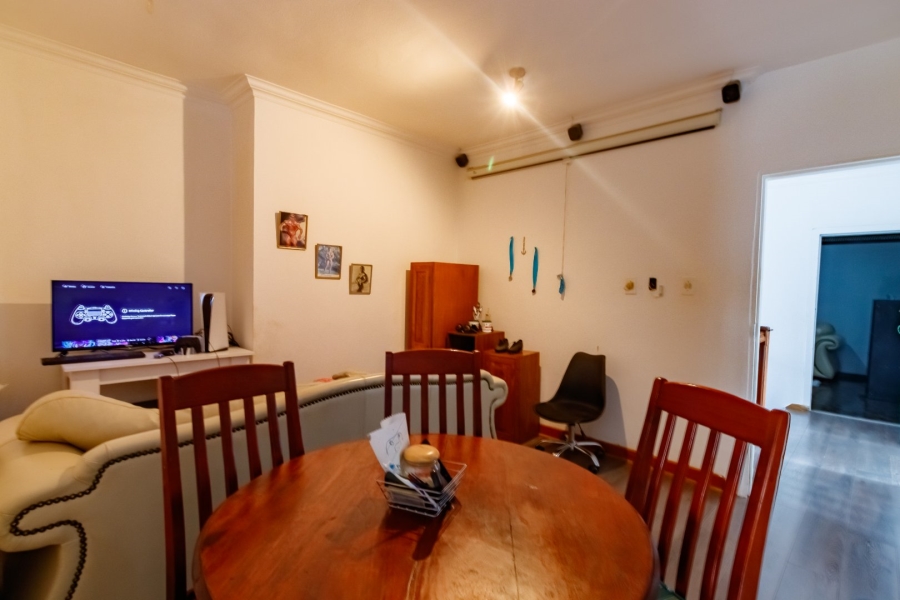 5 Bedroom Property for Sale in Fairlead Gauteng