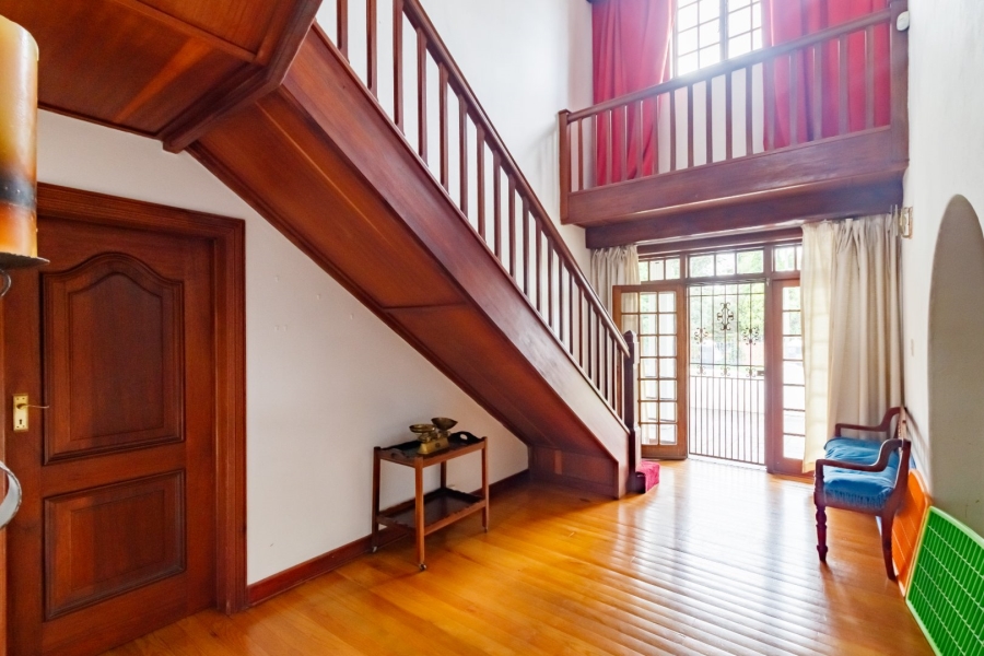 5 Bedroom Property for Sale in Fairlead Gauteng