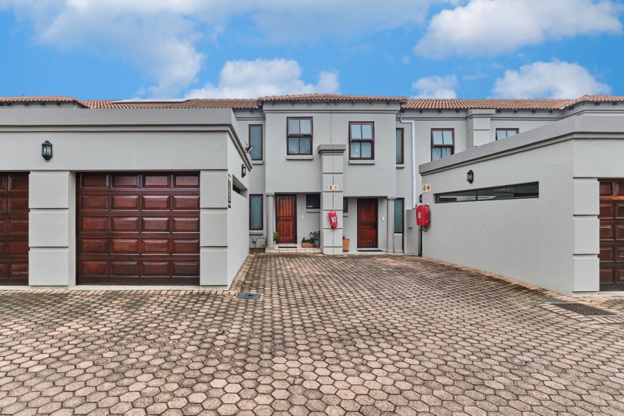 2 Bedroom Property for Sale in Fairland Gauteng