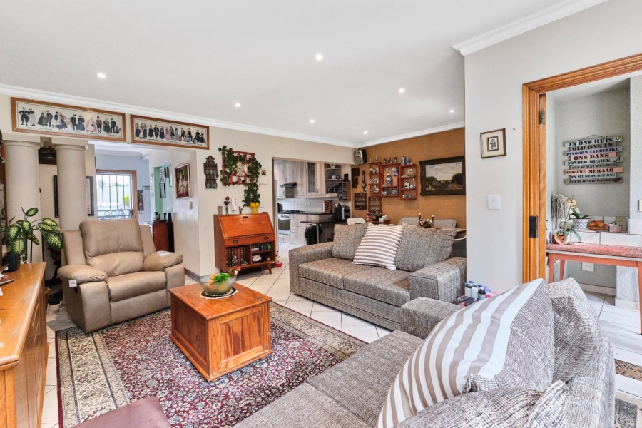 2 Bedroom Property for Sale in Fairland Gauteng