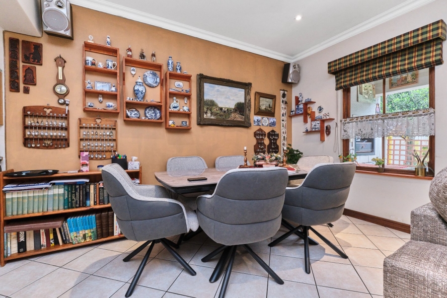 2 Bedroom Property for Sale in Fairland Gauteng