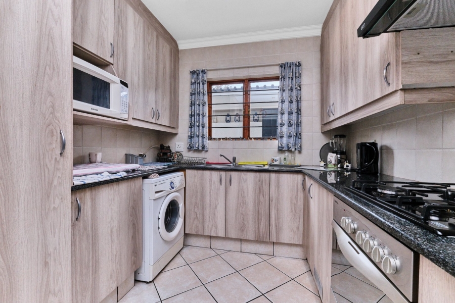 2 Bedroom Property for Sale in Fairland Gauteng