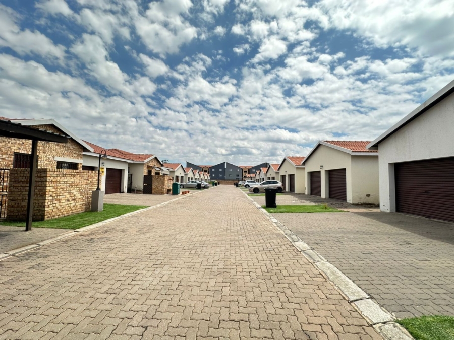 To Let 3 Bedroom Property for Rent in Brentwood Park AH Gauteng