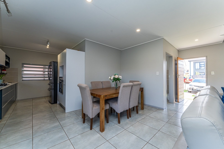 3 Bedroom Property for Sale in Rooihuiskraal North Gauteng