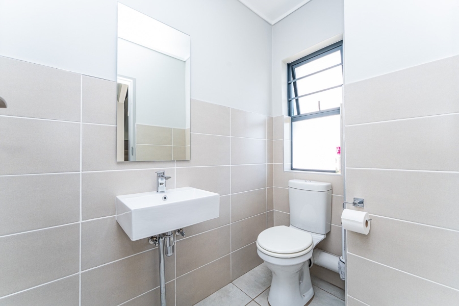 3 Bedroom Property for Sale in Rooihuiskraal North Gauteng