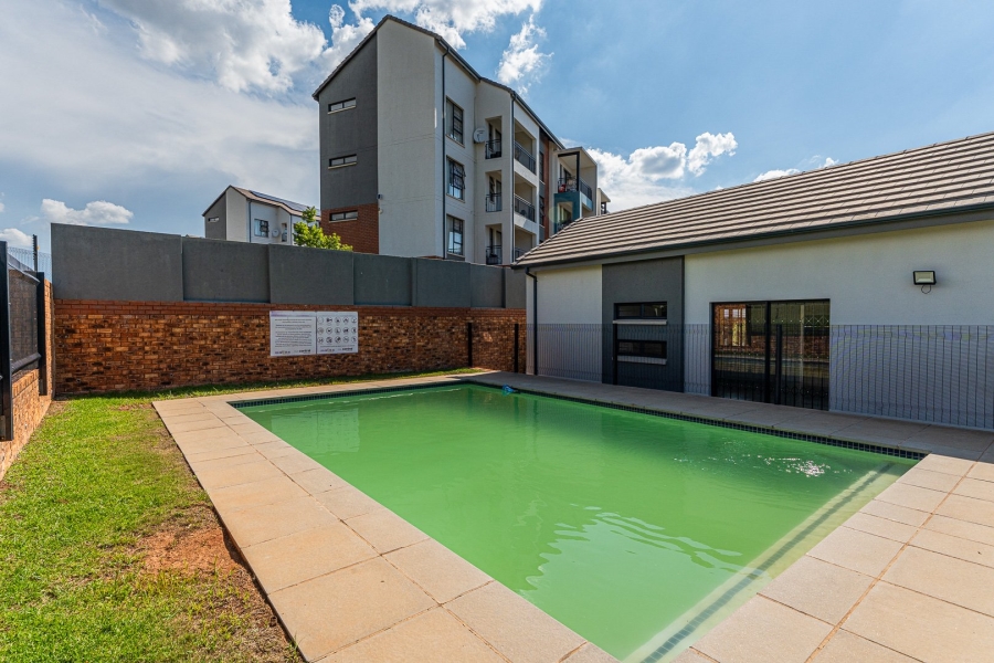 3 Bedroom Property for Sale in Rooihuiskraal North Gauteng