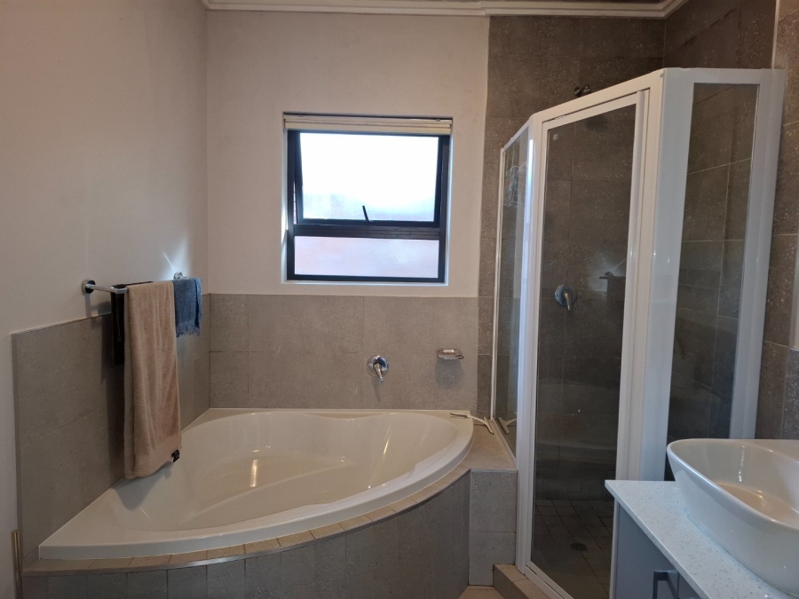 3 Bedroom Property for Sale in Willow Park Manor Gauteng