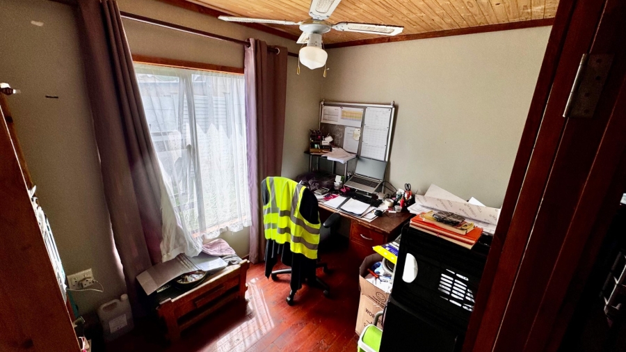 7 Bedroom Property for Sale in Valhalla Gauteng