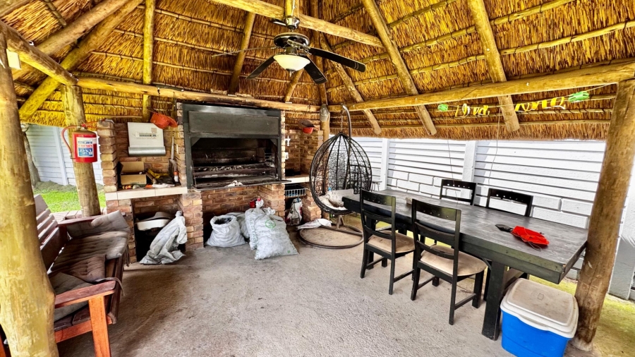 7 Bedroom Property for Sale in Valhalla Gauteng