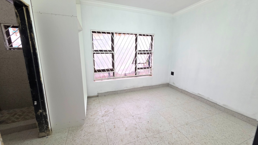 2 Bedroom Property for Sale in Laudium Gauteng