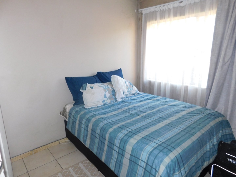 2 Bedroom Property for Sale in Buccleuch Gauteng