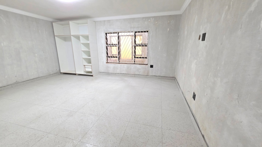 2 Bedroom Property for Sale in Laudium Gauteng