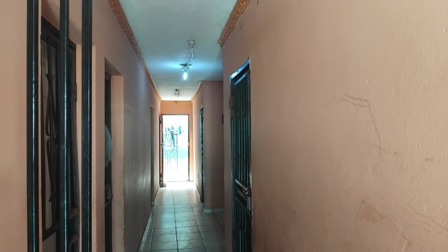 Commercial Property for Sale in Kaalfontein Gauteng