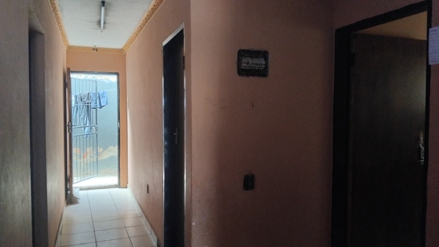 Commercial Property for Sale in Kaalfontein Gauteng