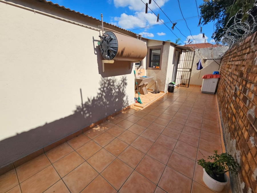 3 Bedroom Property for Sale in Laudium Gauteng