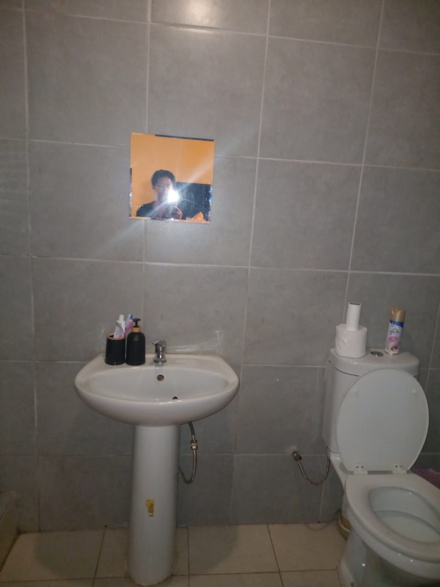 To Let  Bedroom Property for Rent in Noordwyk Gauteng