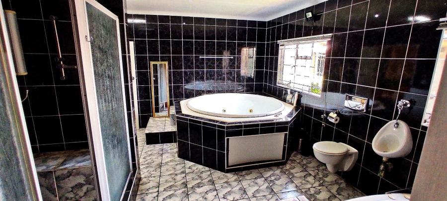 4 Bedroom Property for Sale in Vanderbijlpark SE 1 Gauteng