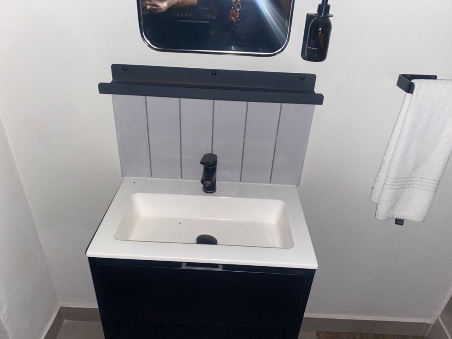 To Let 1 Bedroom Property for Rent in Sandton Central Gauteng