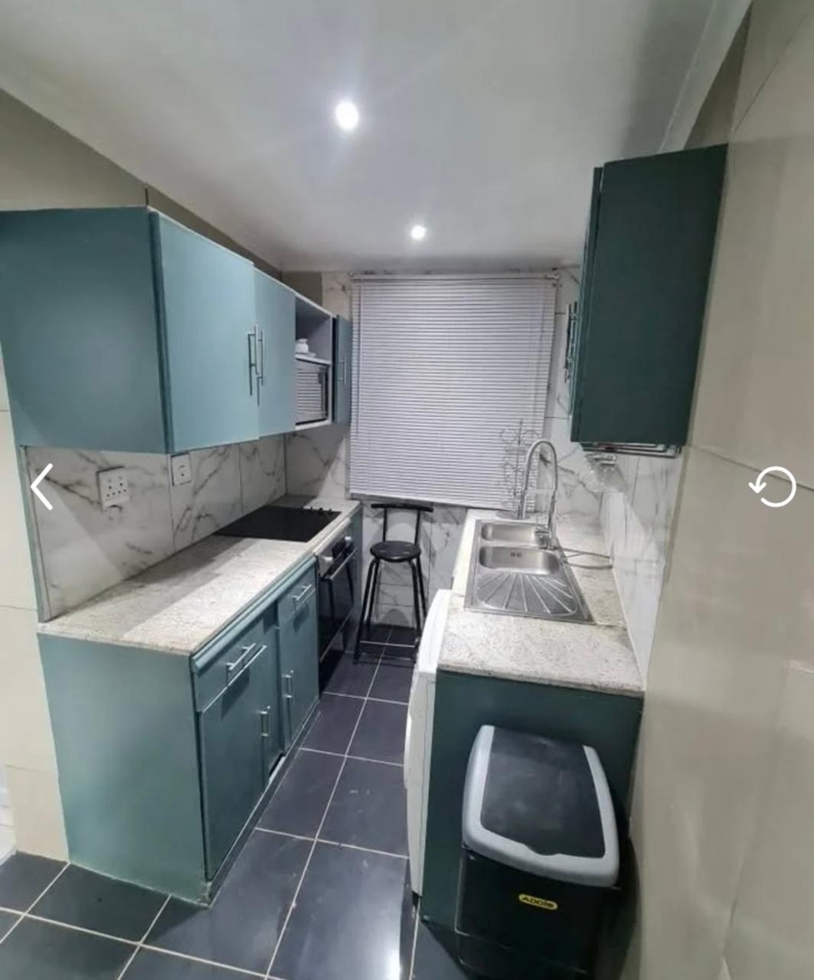 To Let 1 Bedroom Property for Rent in Roodekrans A H Gauteng