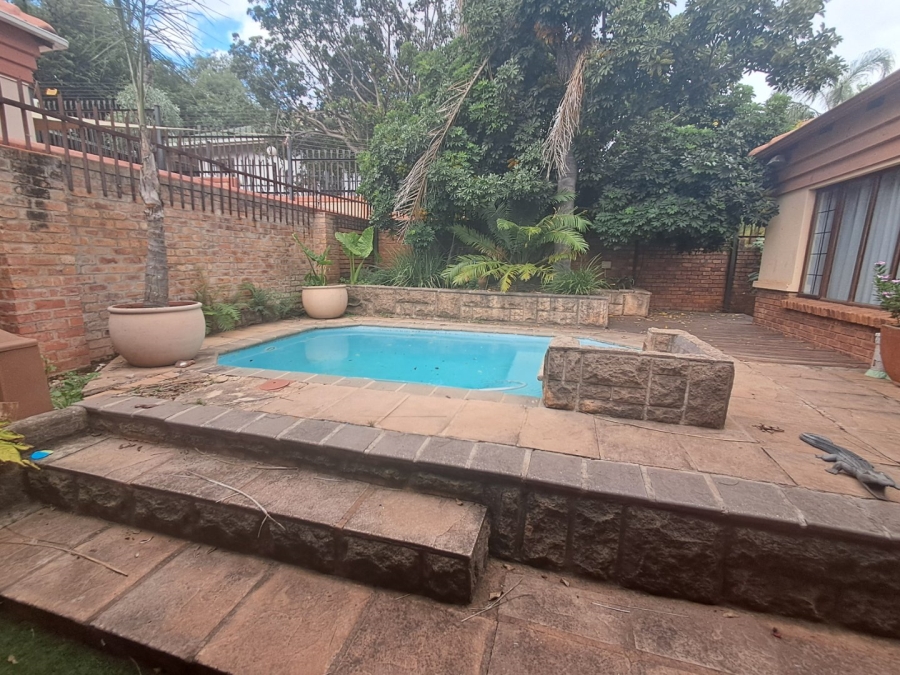2 Bedroom Property for Sale in Murrayfield Gauteng