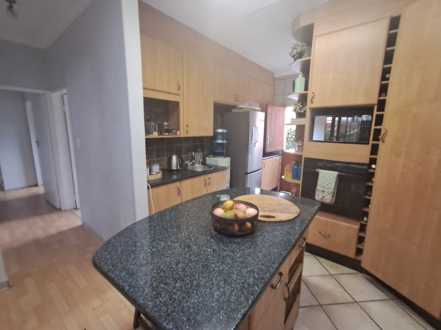 2 Bedroom Property for Sale in Murrayfield Gauteng