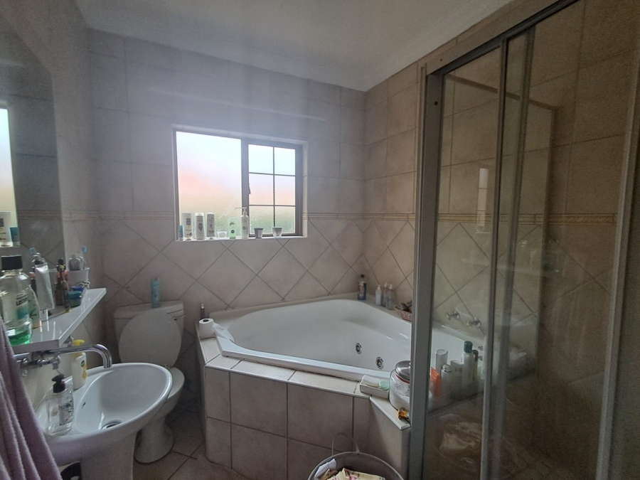2 Bedroom Property for Sale in Murrayfield Gauteng