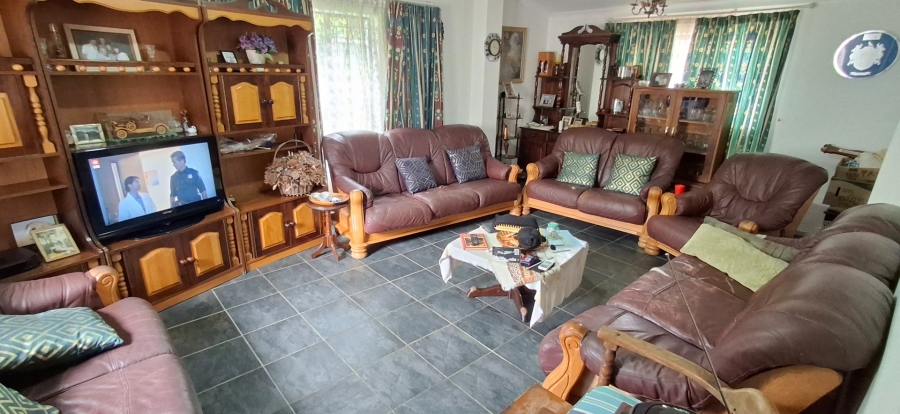 5 Bedroom Property for Sale in Pretoria Gardens Gauteng