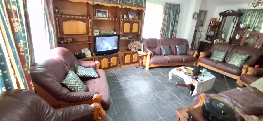 5 Bedroom Property for Sale in Pretoria Gardens Gauteng