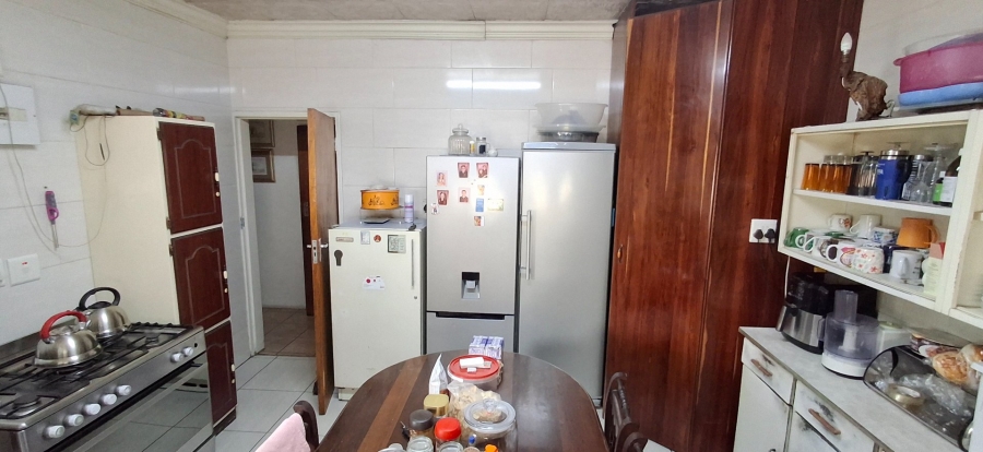 5 Bedroom Property for Sale in Pretoria Gardens Gauteng