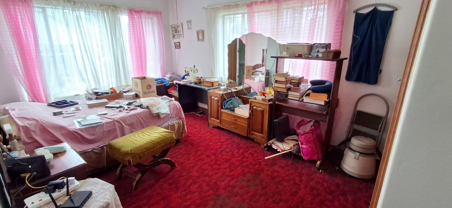 5 Bedroom Property for Sale in Pretoria Gardens Gauteng