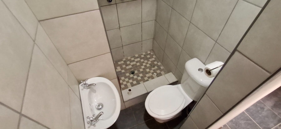 5 Bedroom Property for Sale in Pretoria Gardens Gauteng