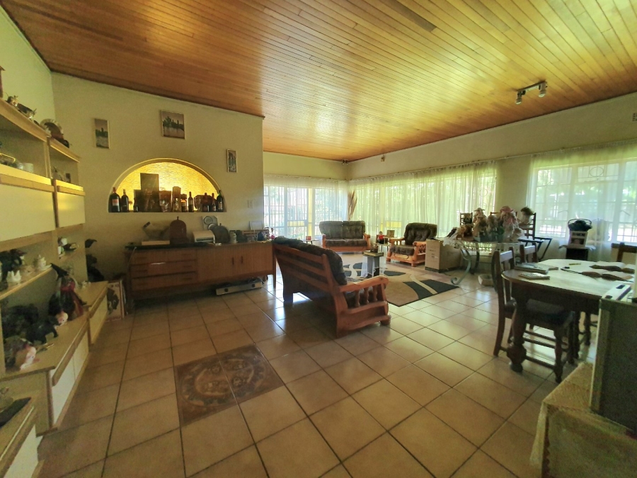 4 Bedroom Property for Sale in Pretoria Gardens Gauteng