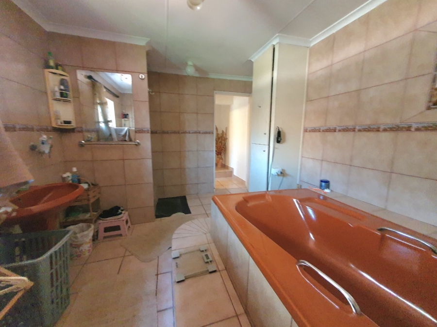 4 Bedroom Property for Sale in Pretoria Gardens Gauteng