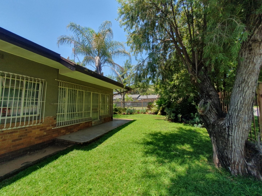 4 Bedroom Property for Sale in Pretoria Gardens Gauteng