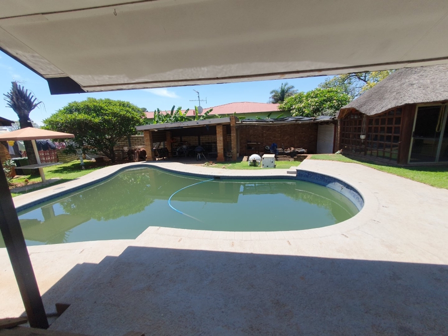 4 Bedroom Property for Sale in Pretoria Gardens Gauteng